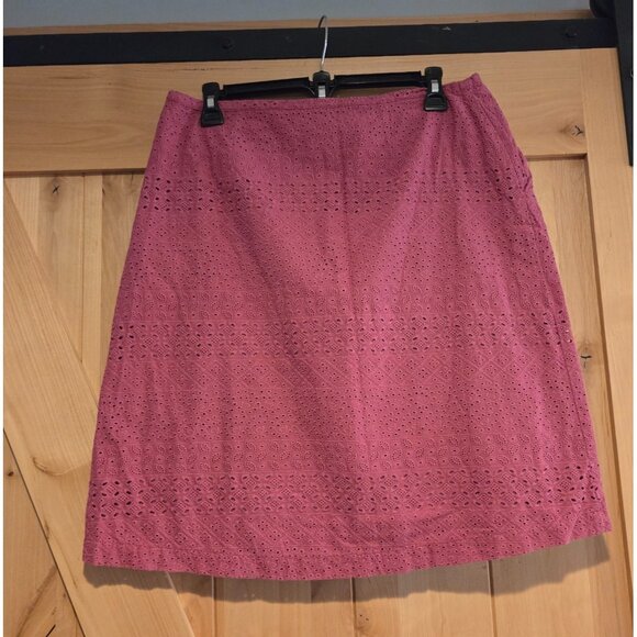 LL Bean Sz 8 Favorite Fit Pink Eyelet Knee Length Pencil Skirt Beach Line 297045 - Picture 2 of 13